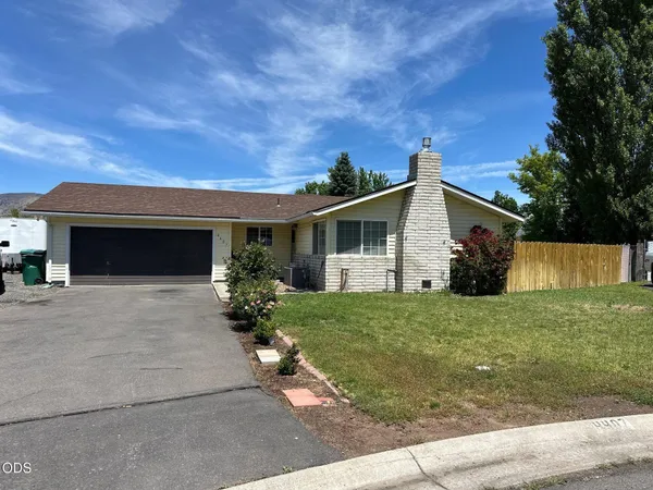 $299,000 | 4407 Meadows Court North, Klamath Falls, OR 97603