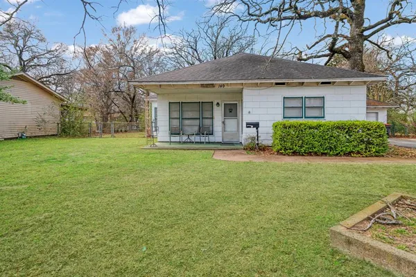 $139,900 | 149 30th Street Northwest, Paris, TX 75460