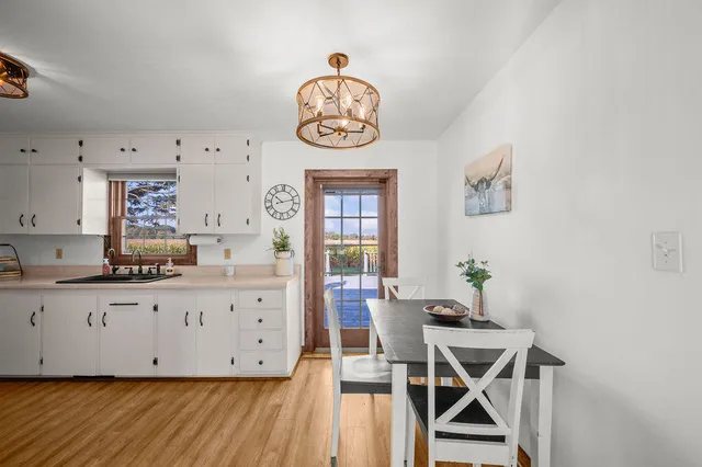 $318,500 | 404 Sherwood Avenue, Three Oaks, MI 49128