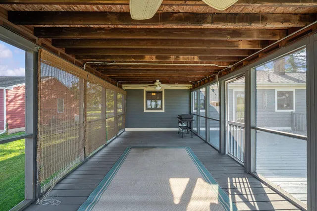 $318,500 | 404 Sherwood Avenue, Three Oaks, MI 49128