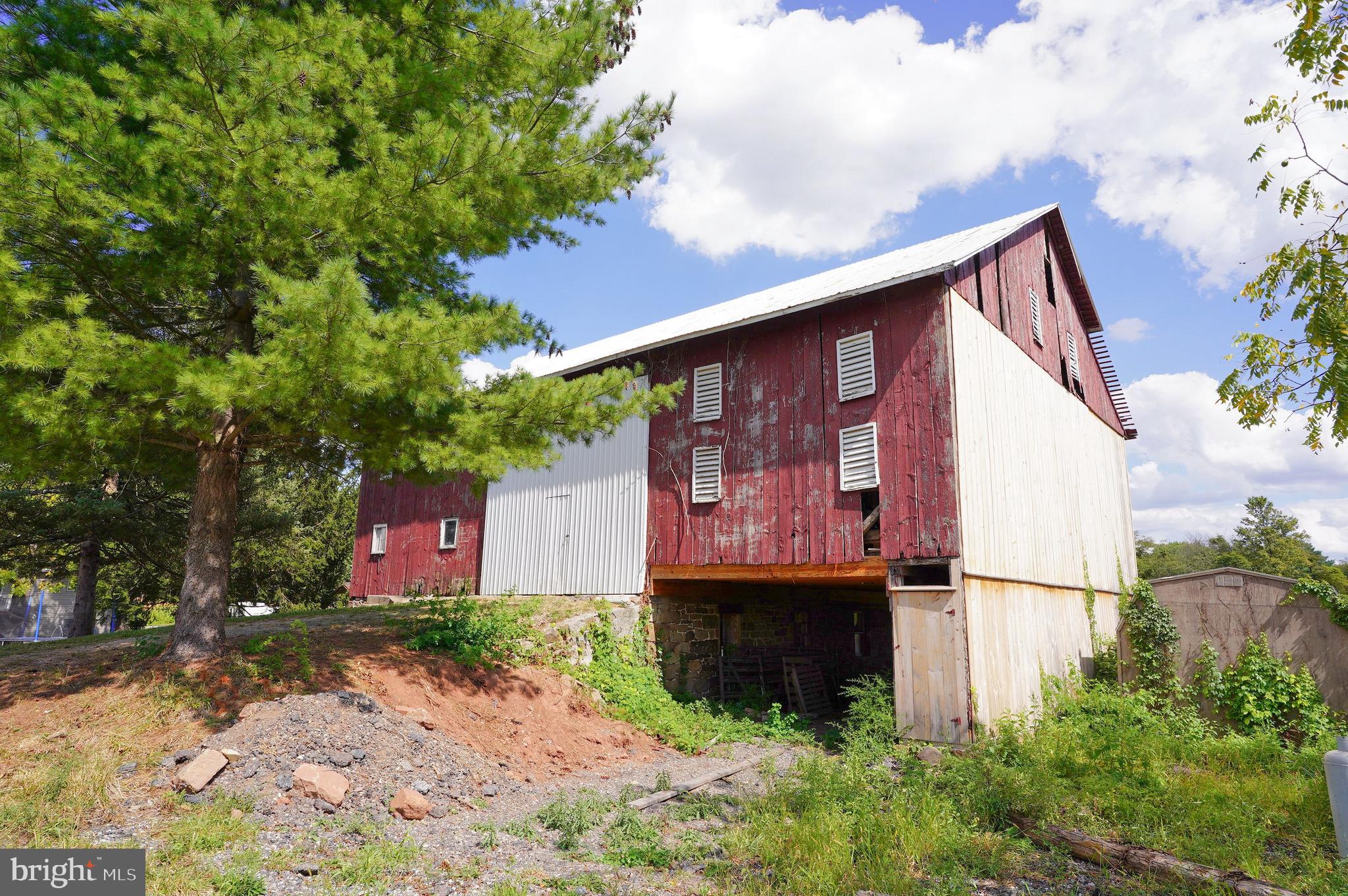 2215 Centennial Road Hanover, PA 17331 - Photo 56 of 60