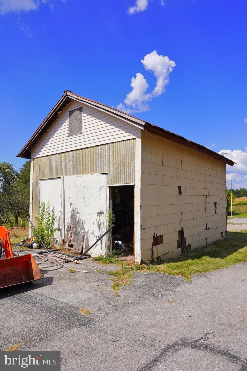 2215 Centennial Road Hanover, PA 17331 - Photo 60 of 60