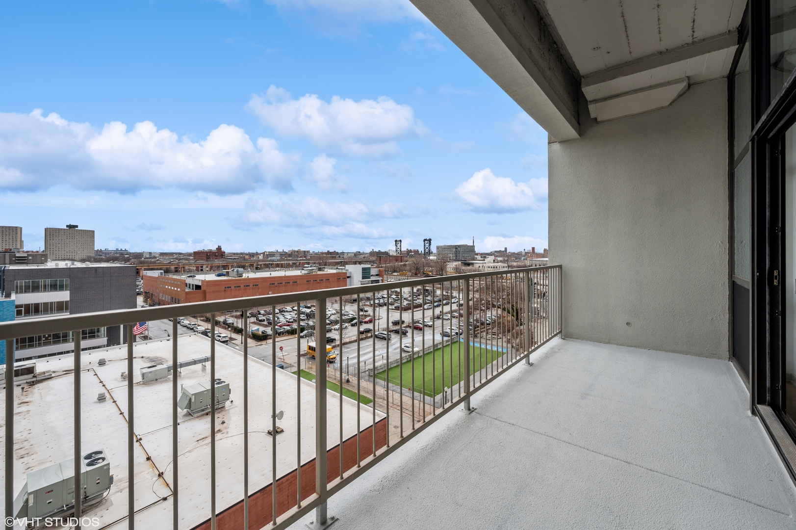 1530 South State Street, Unit 628 Chicago, IL 60605 - Photo 22 of 30 a view of city from balcony