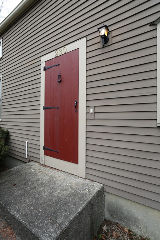 230 Kings Grant Road Marlborough, MA 01752 - Photo 3 of 20 Gallery Image 3