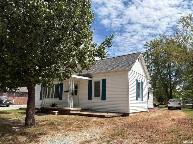 $125,000 | 504 Mulberry Street, Carterville, IL 62918