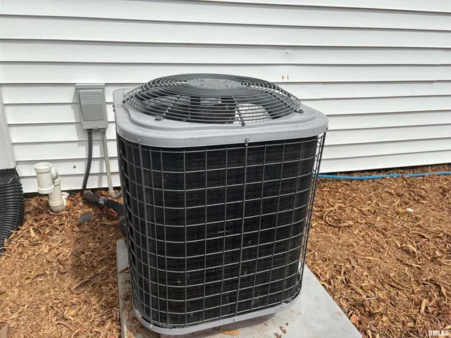 $115,000 | 504 Mulberry Street, Carterville, IL 62918