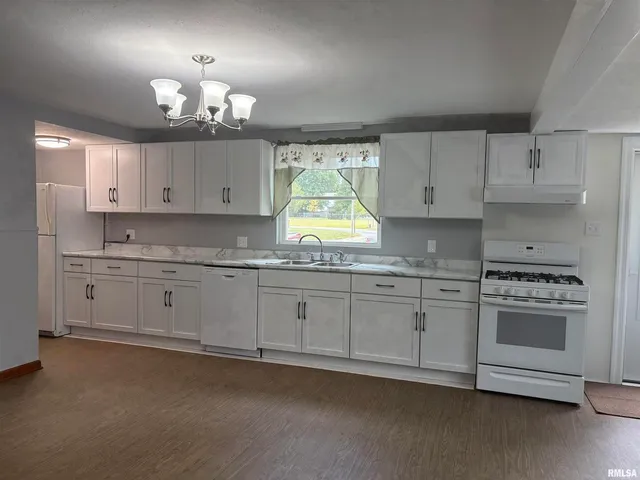 $115,000 | 504 Mulberry Street, Carterville, IL 62918