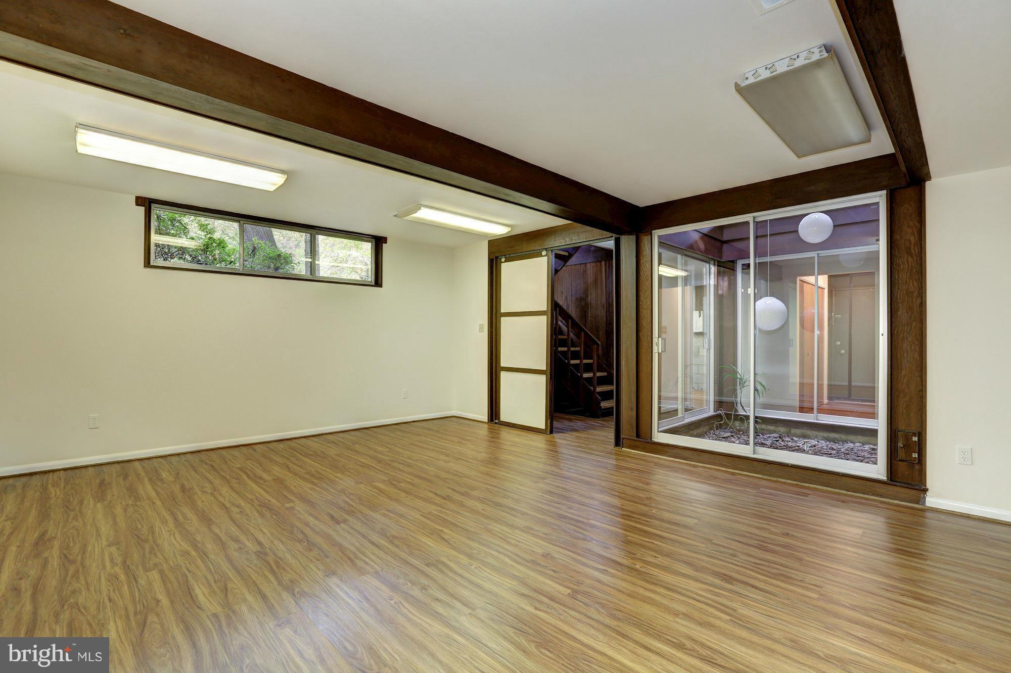 1205 Edgevale Road Silver Spring, MD 20910 - Photo 22 of 28 Family Room