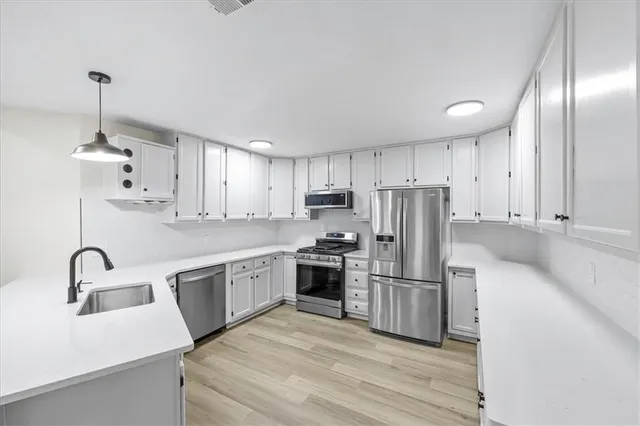 $299,000 | 11312 East 59th Street, Raytown, MO 64133