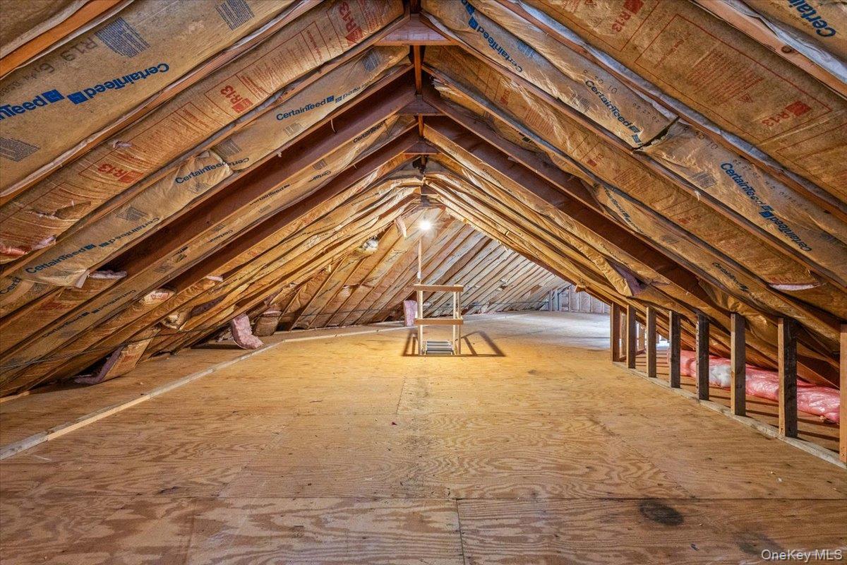 110 Oliver Road Bedford, NY 10506 - Photo 22 of 33 a view of an entryway