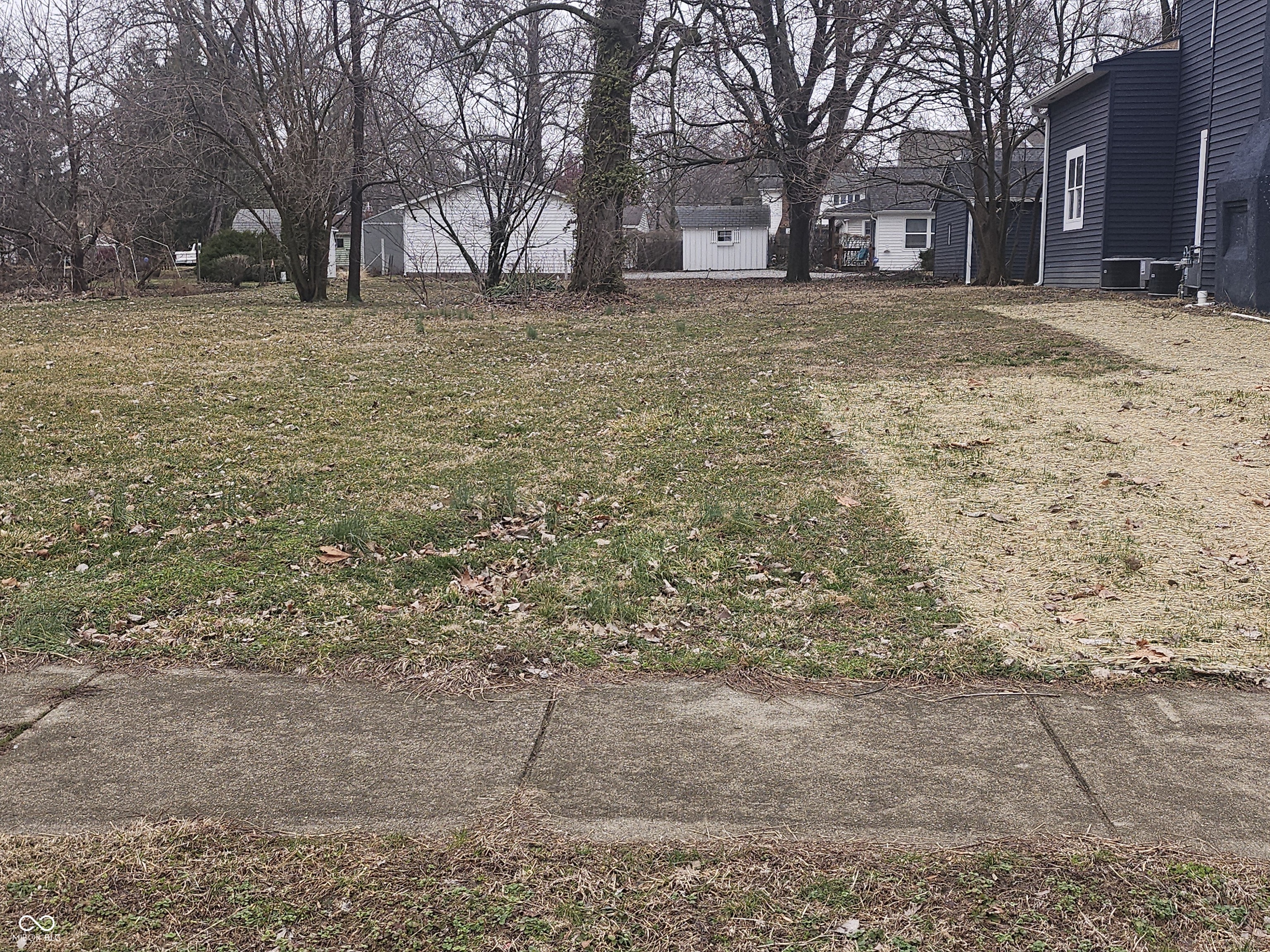 218 Douglas Street Greenfield, IN 46140 - Photo 4 of 4