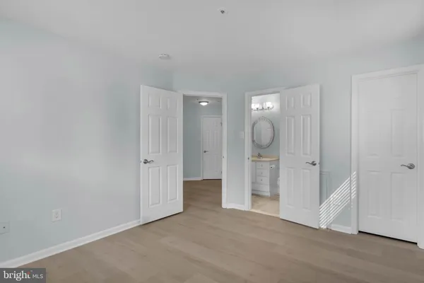 $2,400 | 4986 Dorsey Hall Drive, Unit C1, Ellicott City, MD 21042