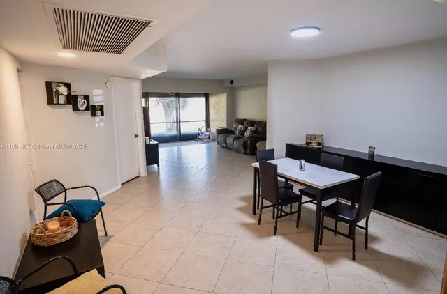 $265,000 | 1812 Hammock Boulevard, Unit 127, Coconut Creek, FL 33063