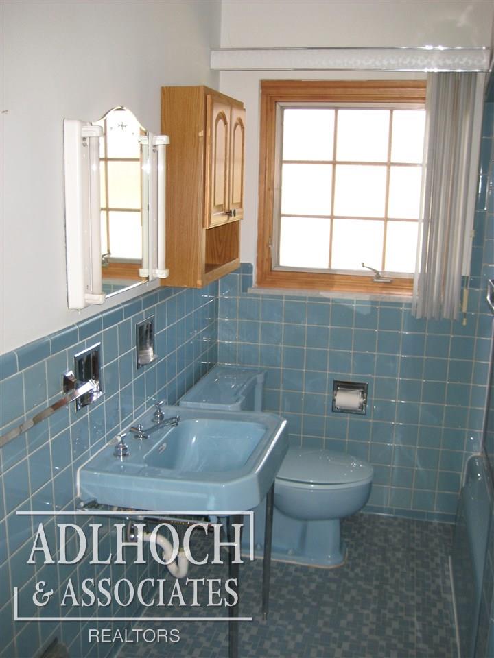 1300 North Renaud Road Grosse Pointe Woods, MI 48236 - Photo 10 of 14