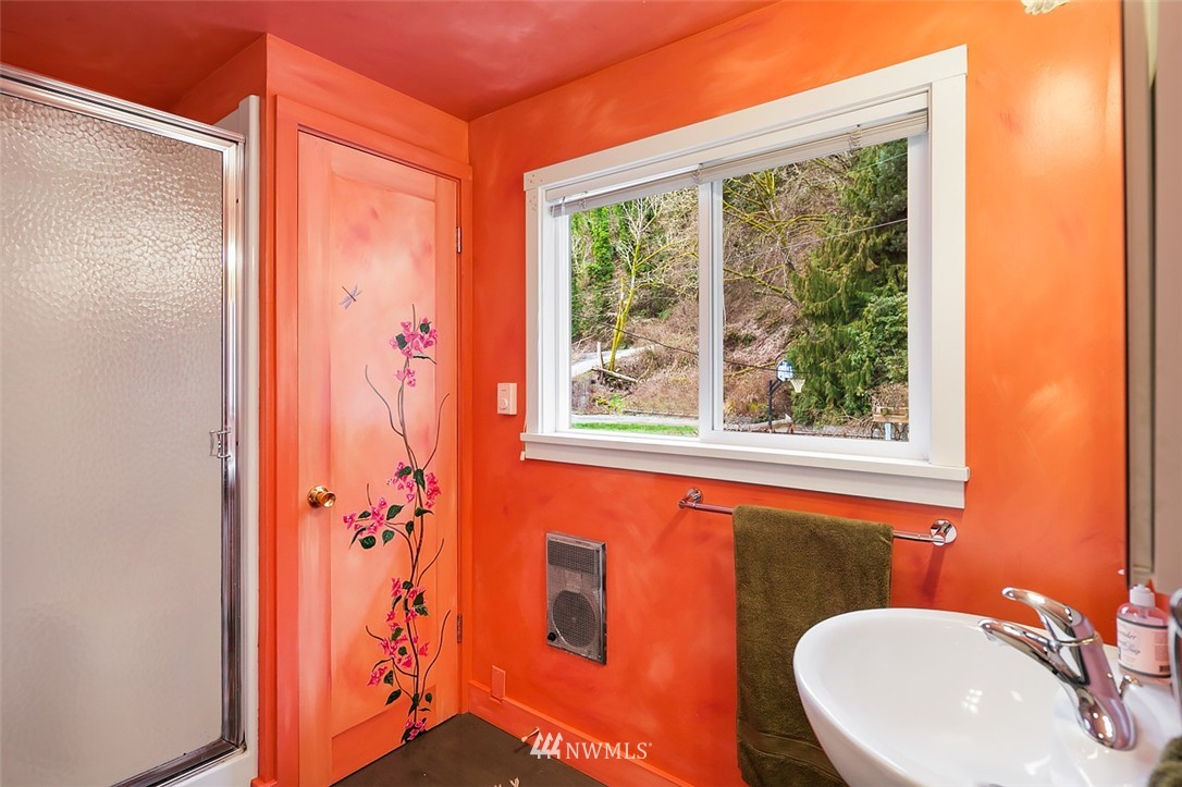26328 Pillsbury Road Southwest Vashon, WA 98070 - Photo 16 of 24 Gallery Image 16