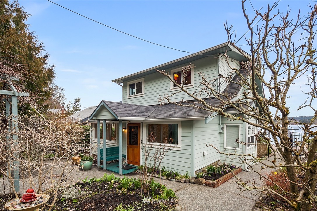 26328 Pillsbury Road Southwest Vashon, WA 98070 - Photo 3 of 24 Gallery Image 3