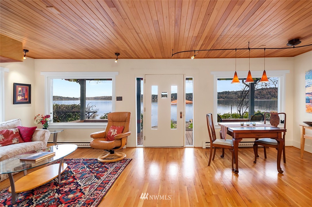 26328 Pillsbury Road Southwest Vashon, WA 98070 - Photo 5 of 24 Gallery Image 5