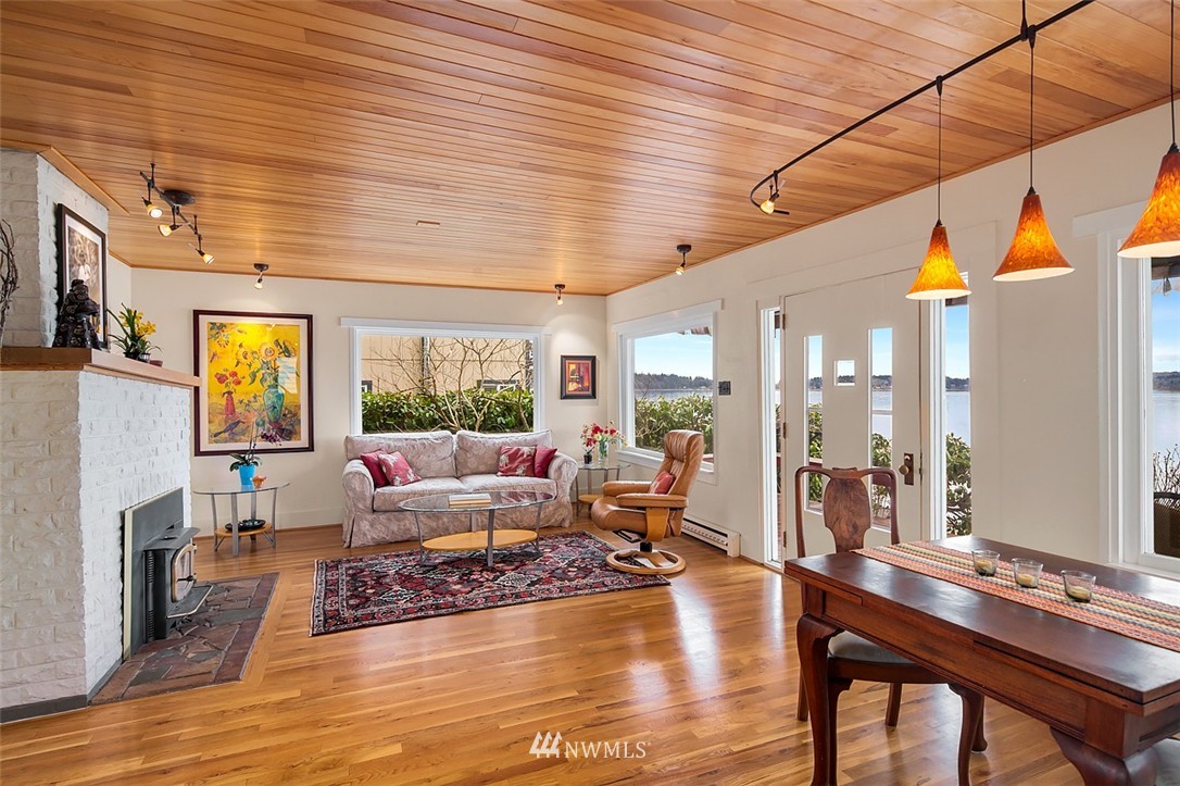 26328 Pillsbury Road Southwest Vashon, WA 98070 - Photo 6 of 24 Gallery Image 6