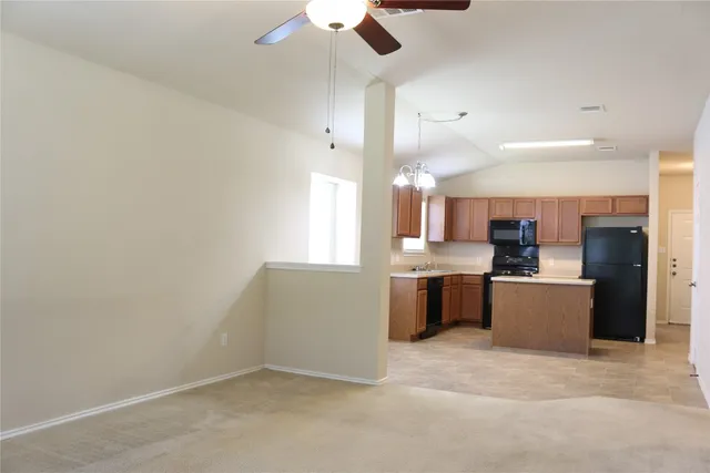 $1,800 | 2855 Shadowpoint Cove, Round Rock, TX 78665