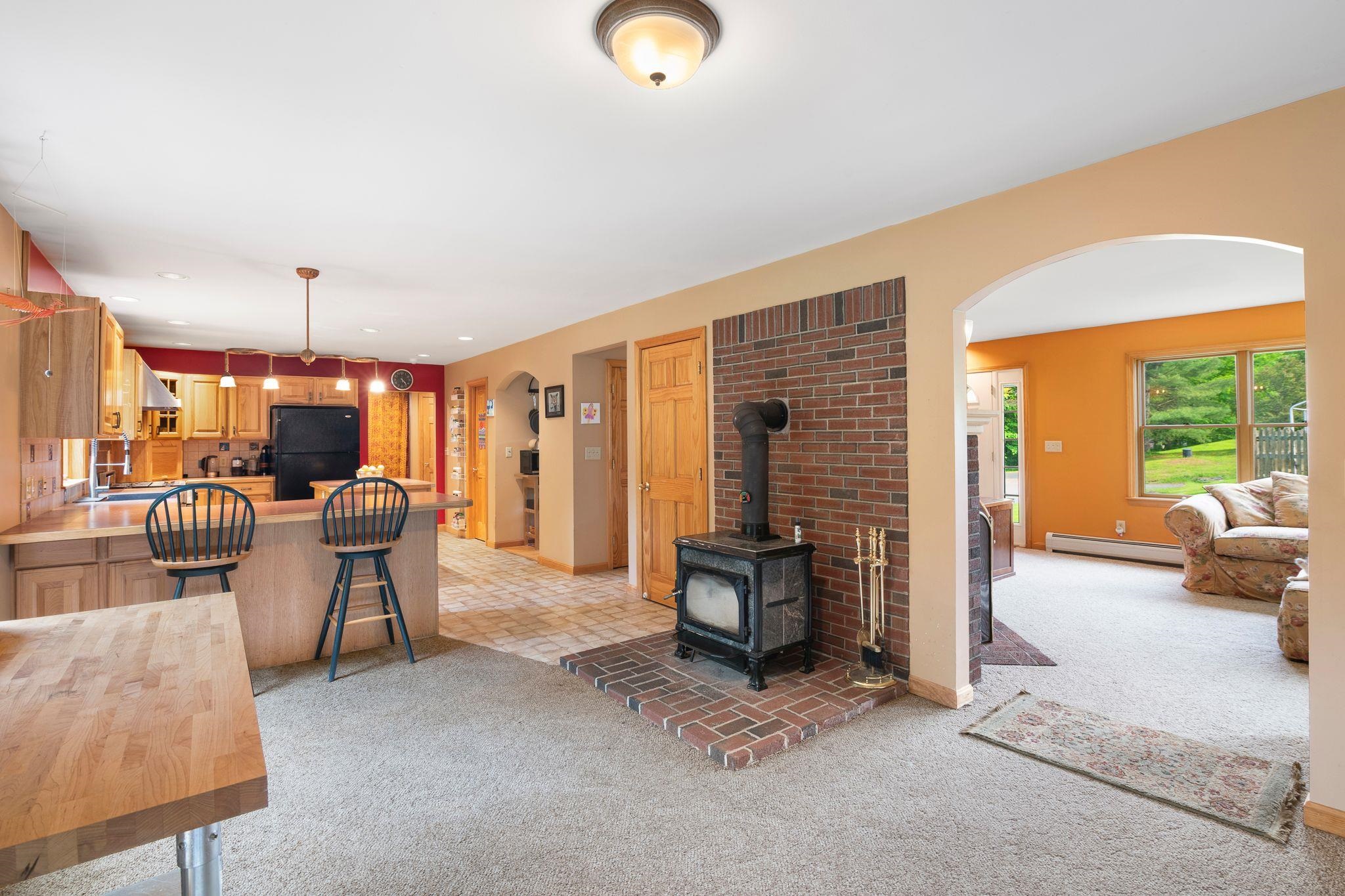 925 Hinesburg Road Brattleboro, VT 05301 - Photo 10 of 51