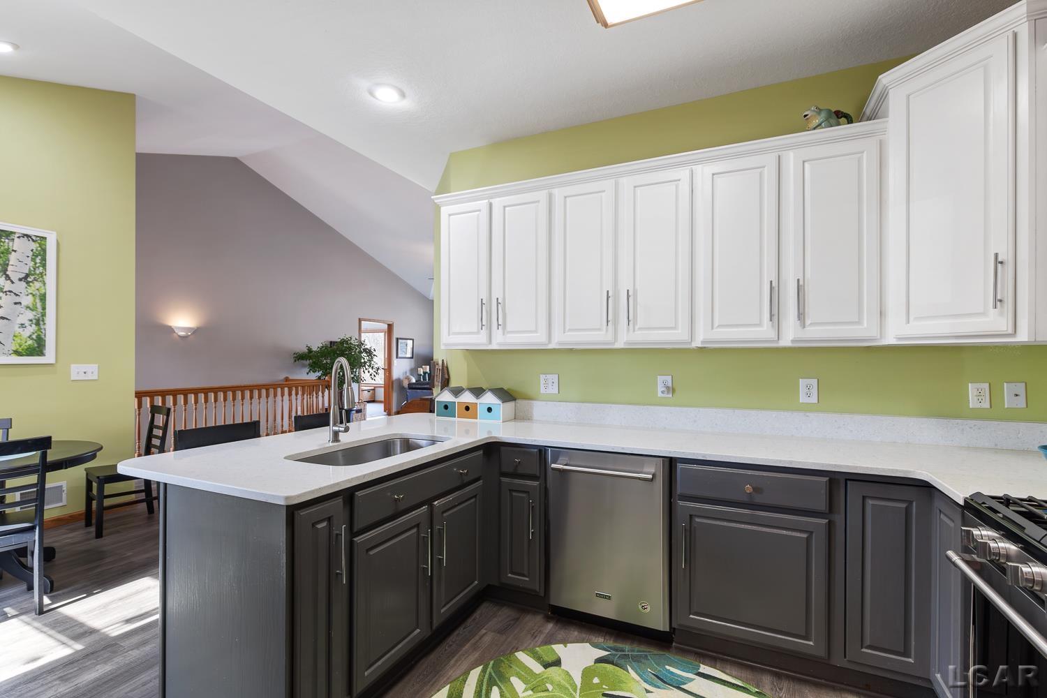 4250 Evergreen Road Adrian, MI 49221 - Photo 14 of 59
