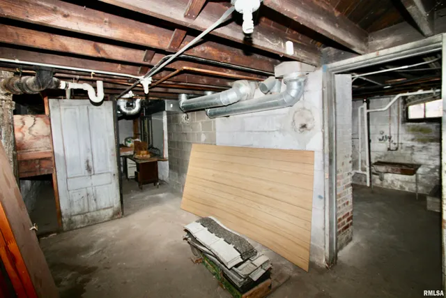 $92,900 | 2318 North Flora Avenue, Peoria, IL 61604