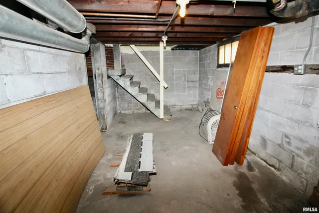 $92,900 | 2318 North Flora Avenue, Peoria, IL 61604