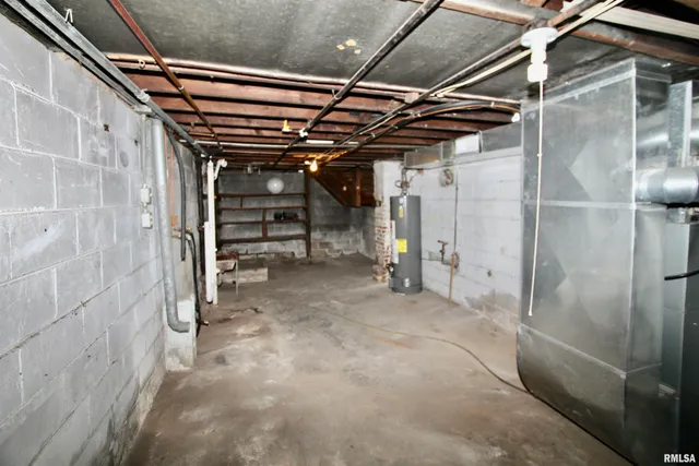 $92,900 | 2318 North Flora Avenue, Peoria, IL 61604