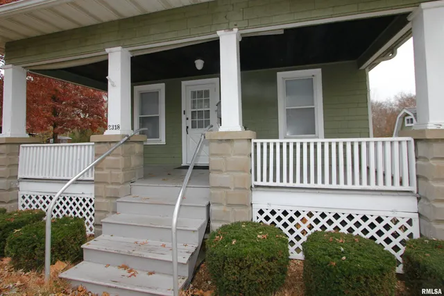 $92,900 | 2318 North Flora Avenue, Peoria, IL 61604