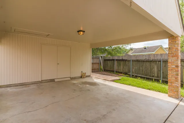 $1,600 | 101 Lazy Creek Drive, Lafayette, LA 70506