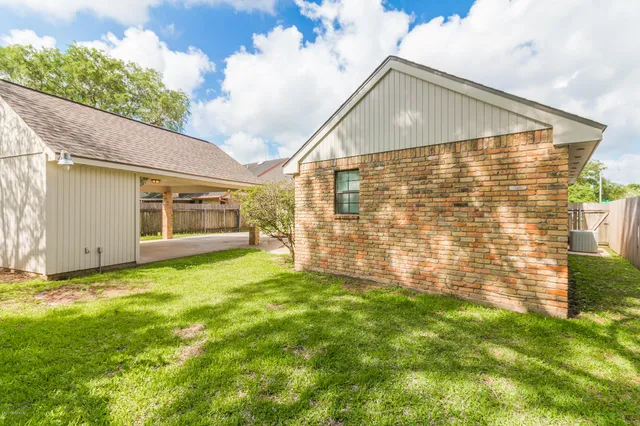 $1,600 | 101 Lazy Creek Drive, Lafayette, LA 70506