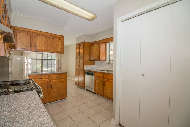 $1,600 | 101 Lazy Creek Drive, Lafayette, LA 70506