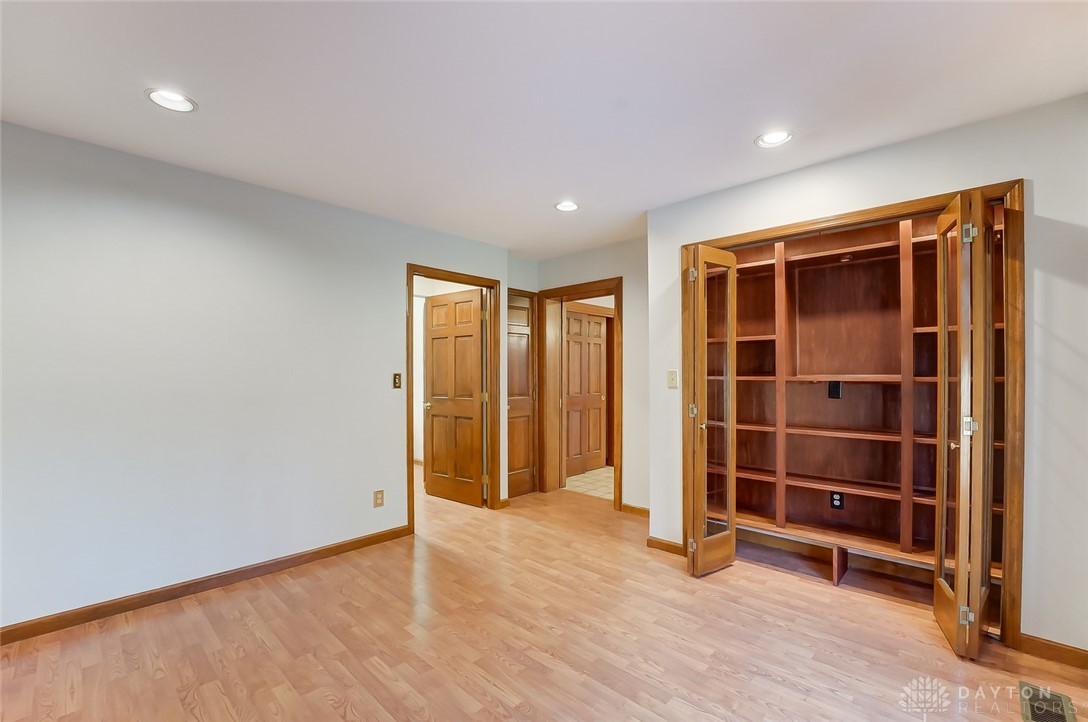 6475 Durban Road Dayton, OH 45459 - Photo 28 of 100 Gallery Image 28