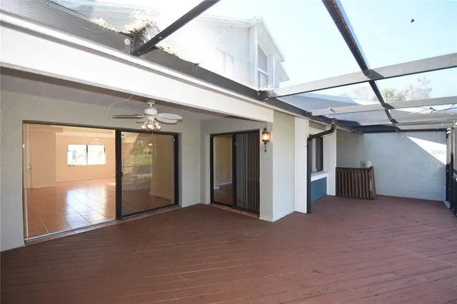 a view of a livingroom with an empty space
