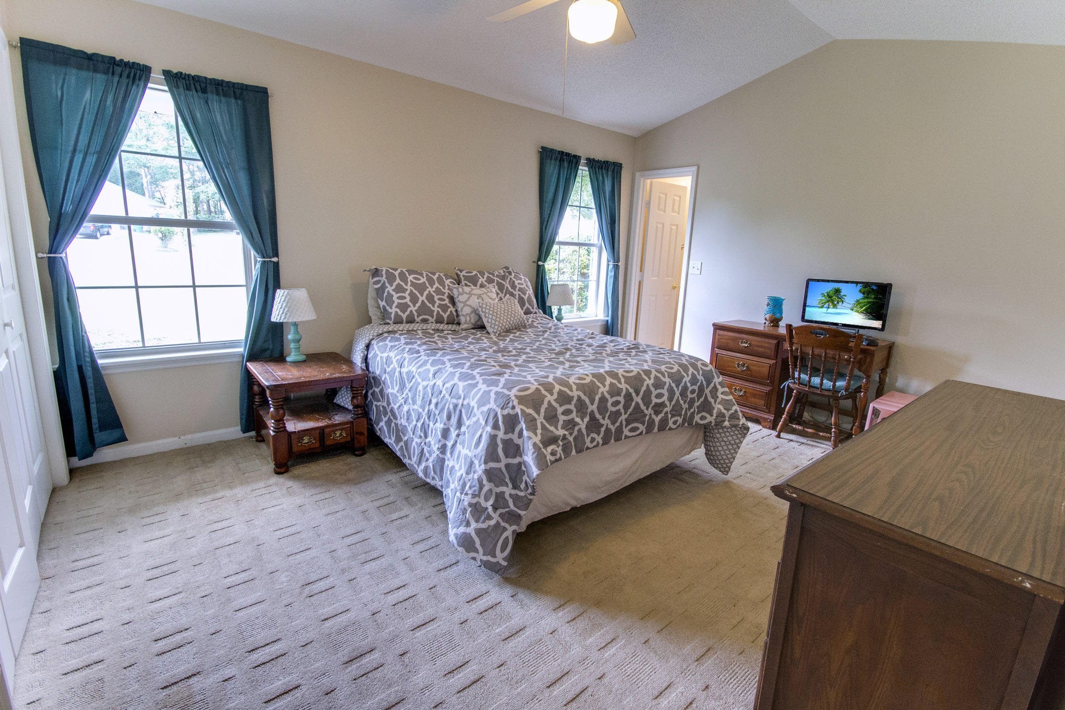 132 Jigsaw Road Summerville, SC 29485 - Photo 5 of 16 Master bedroom