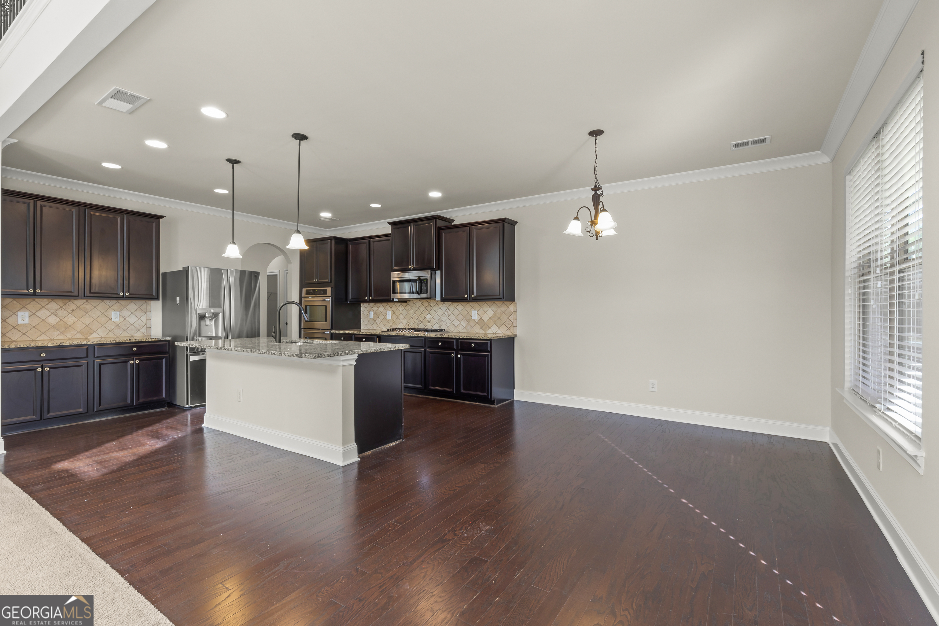 3297 Alhambra Circle Hampton, GA 30228 - Photo 13 of 53