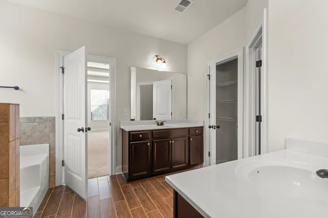 $489,900 | 3297 Alhambra Circle, Hampton, GA 30228