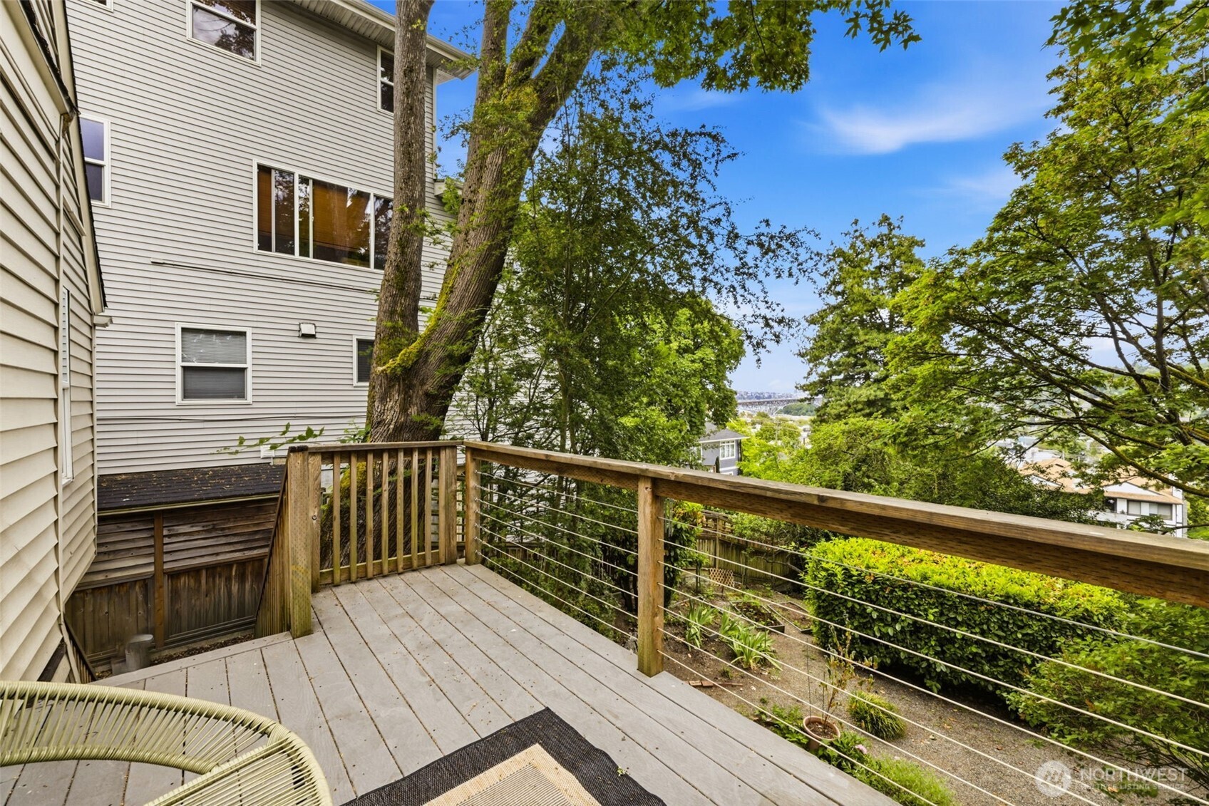 421 North 40th Street Seattle, WA 98103 - Photo 13 of 40