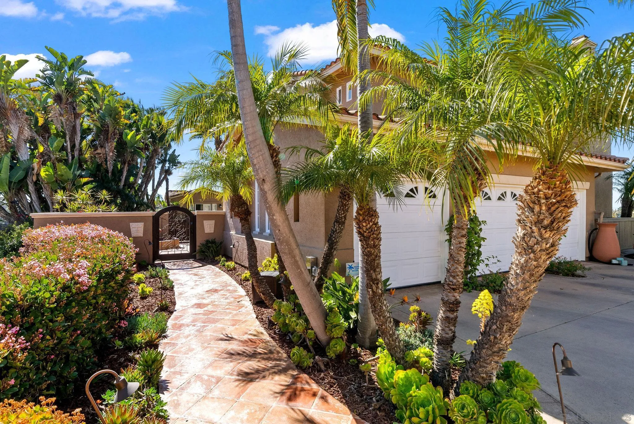 1786 Swallowtail Road Encinitas, CA 92024 - Photo 44 of 46 a view of a backyard with pathway