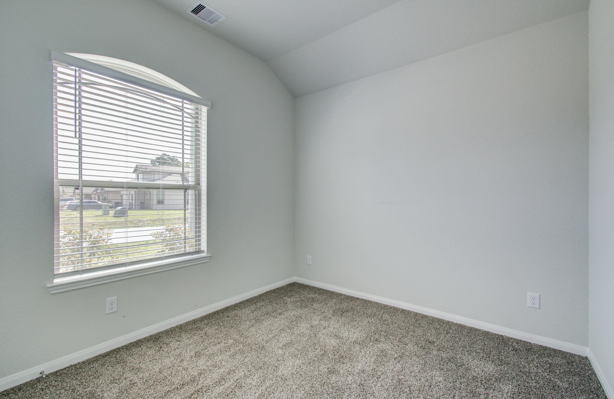 2009 Cedar Lane Conroe, TX 77301 - Photo 23 of 29 Secondary bedroom