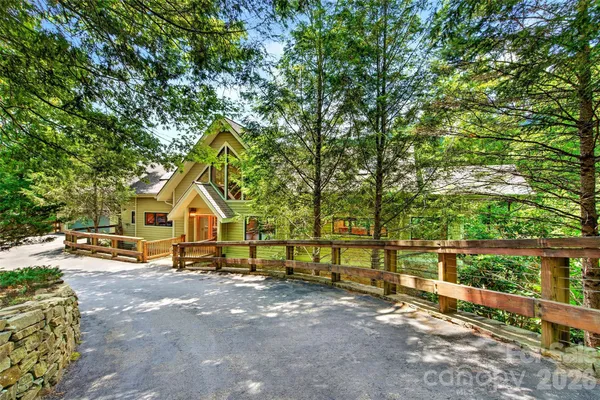 $2,200,000 | 117 Shenandoah Terrace, Montreat, NC 28711