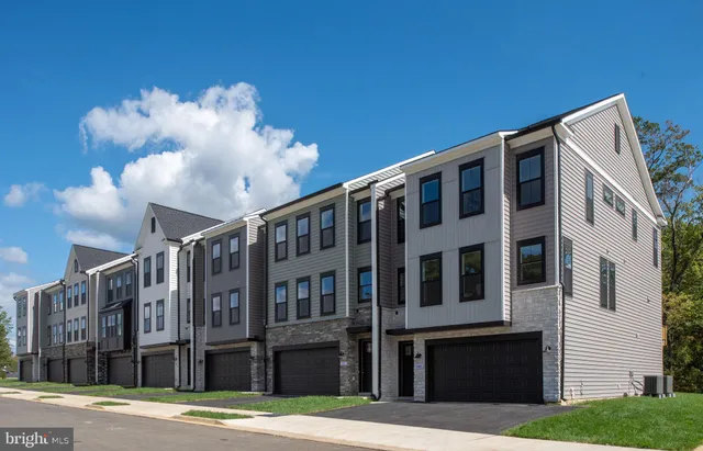 $3,200 | 354 Evermore Lane, Stafford, VA 22554