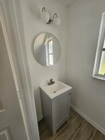 $2,200 | 1406 36th Avenue, Vero Beach, FL 32960