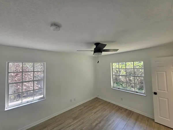 $2,200 | 1406 36th Avenue, Vero Beach, FL 32960