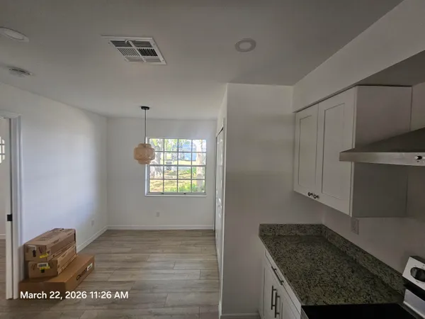 $2,200 | 1406 36th Avenue, Vero Beach, FL 32960