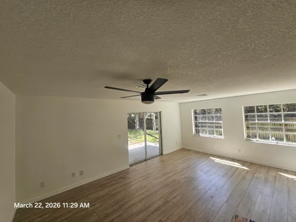 $2,200 | 1406 36th Avenue, Vero Beach, FL 32960