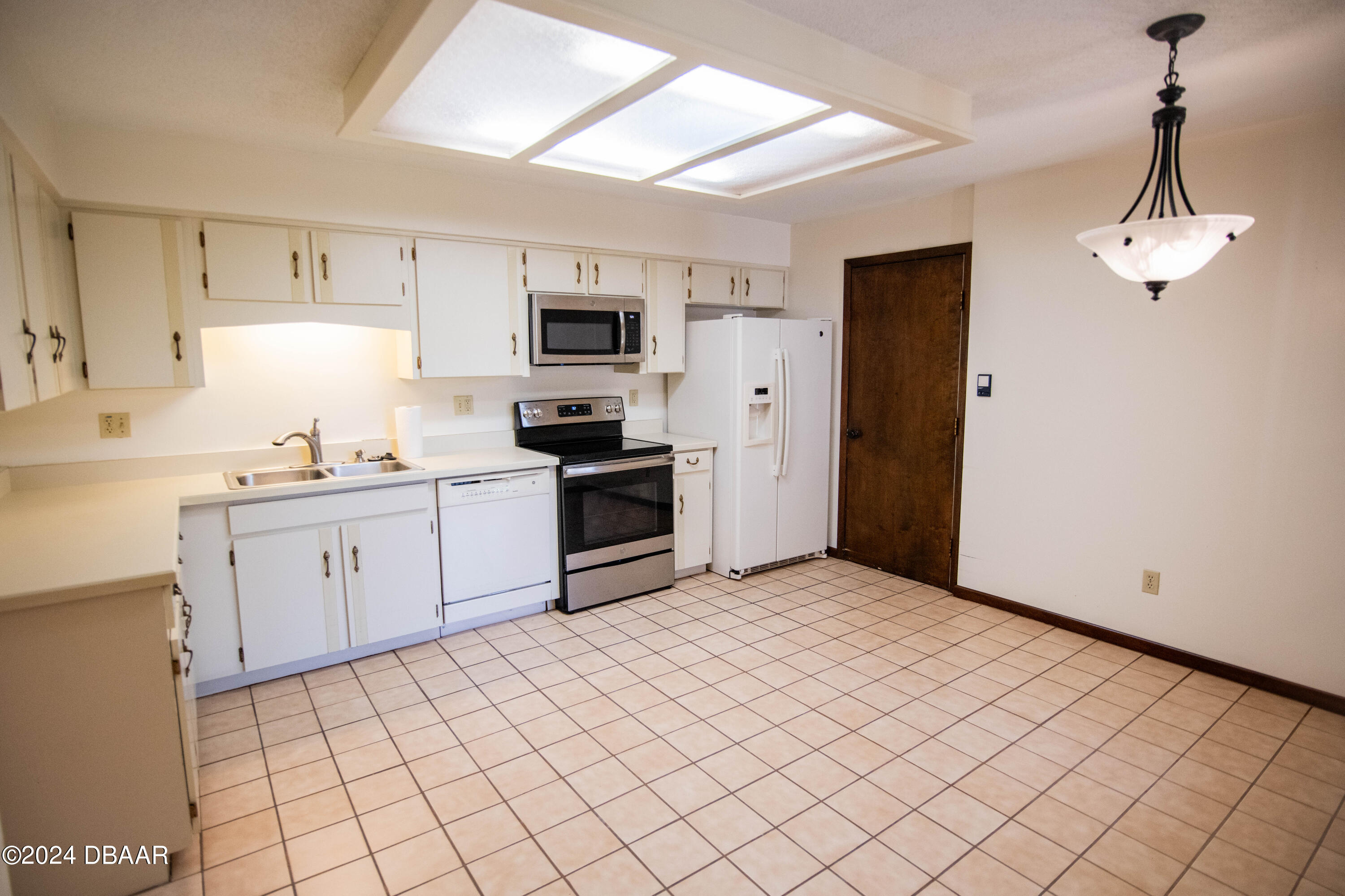 116 Deer Lake Circle Ormond Beach, FL 32174 - Photo 2 of 33 DSC_4162