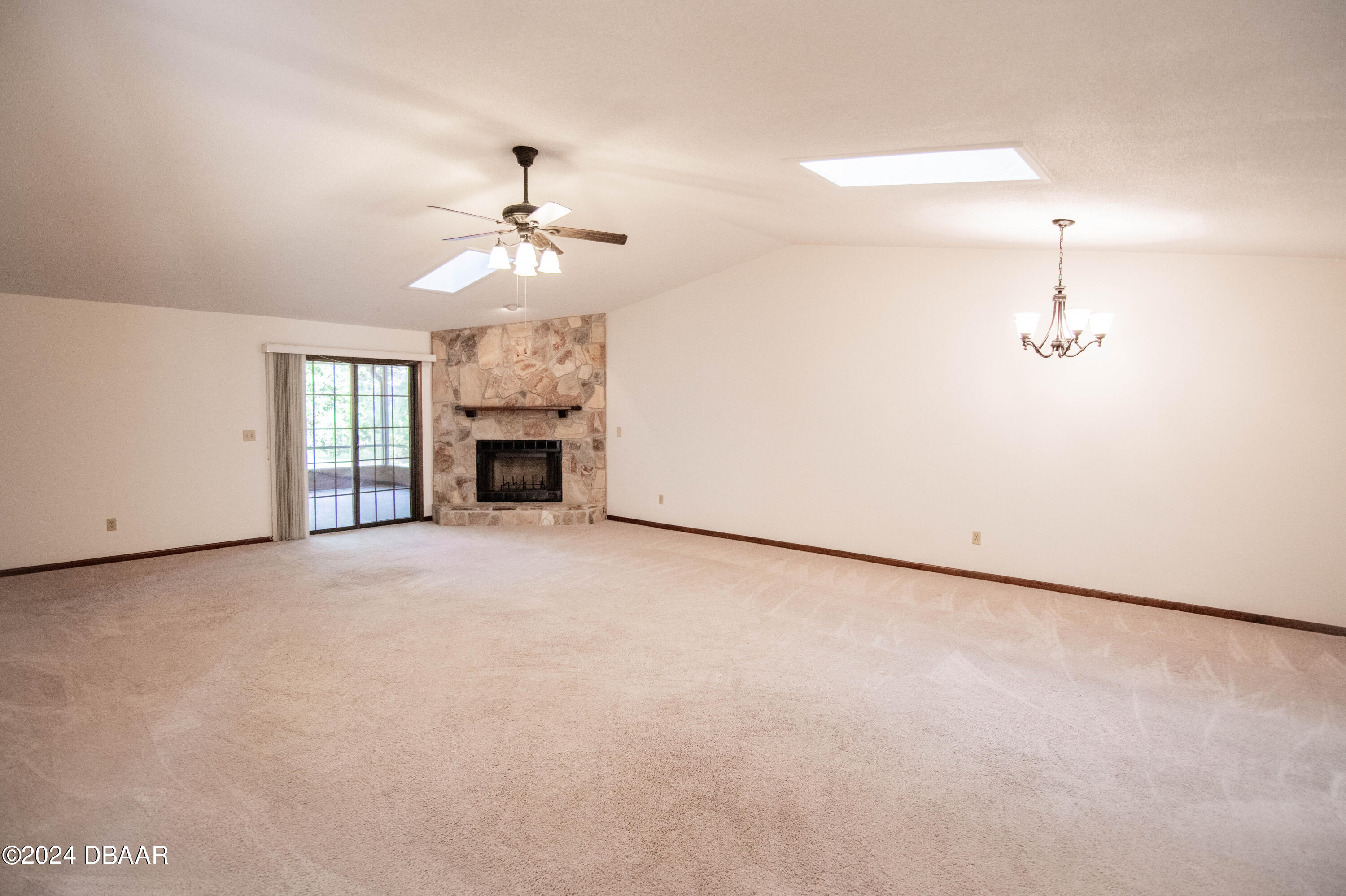 116 Deer Lake Circle Ormond Beach, FL 32174 - Photo 4 of 33 DSC_4173