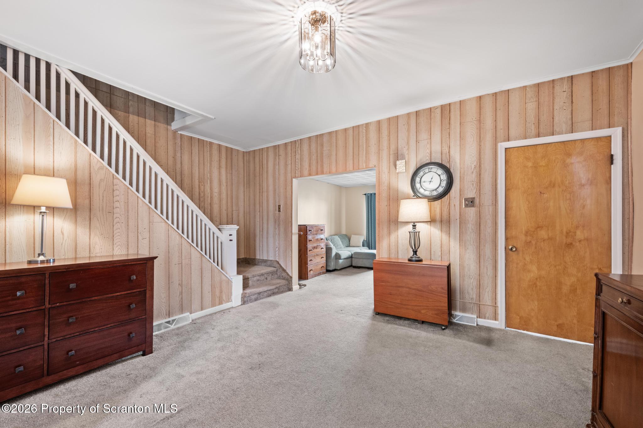 321 Ferdinand Street Scranton, PA 18508 - Photo 5 of 22 DSC_4187