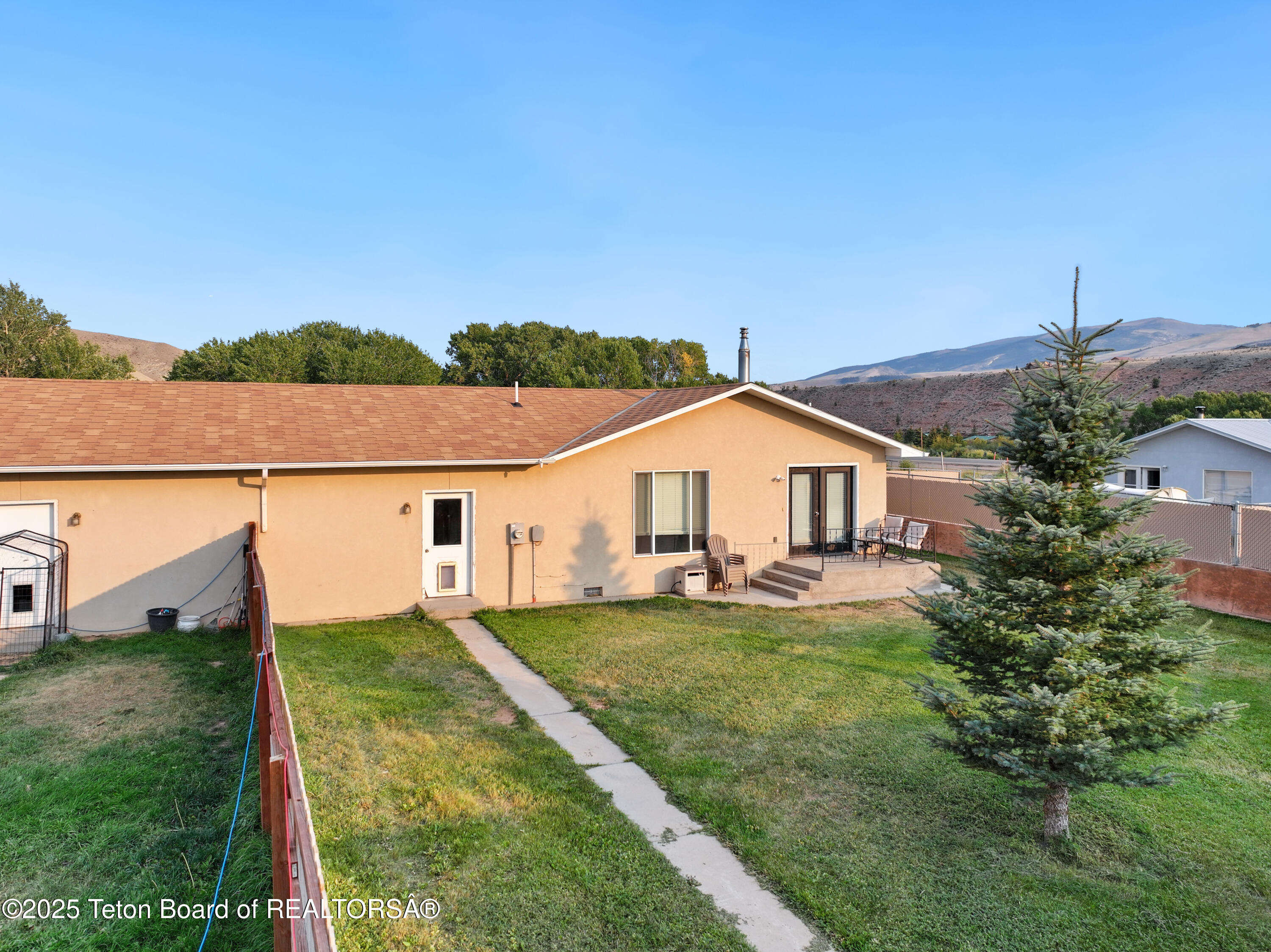 100 Taylor Creek Road Dubois, WY 82513 - Photo 5 of 21 033